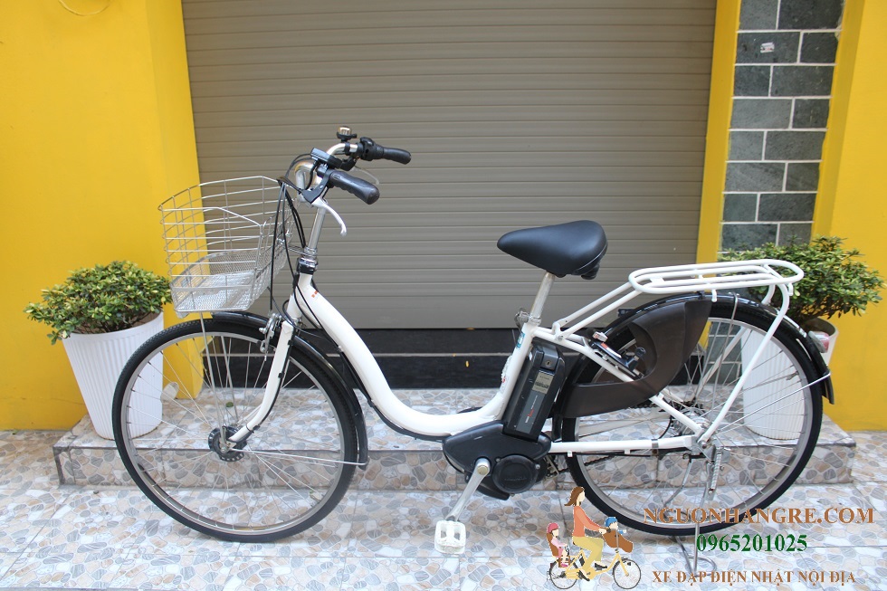 Xe đạp điện Nhật Yamaha Natura màu trắng 3